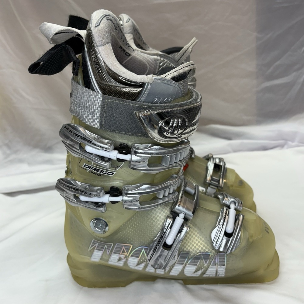 Tecnica Ski Boots Attiva Diablo‎ Pro Womens Size 4.5 277mm
